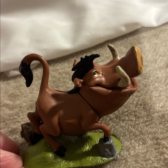 Three piece Disney Lion King Figurine Set Pumbaa,  cub simba, Mufasa - Picture 10 of 12